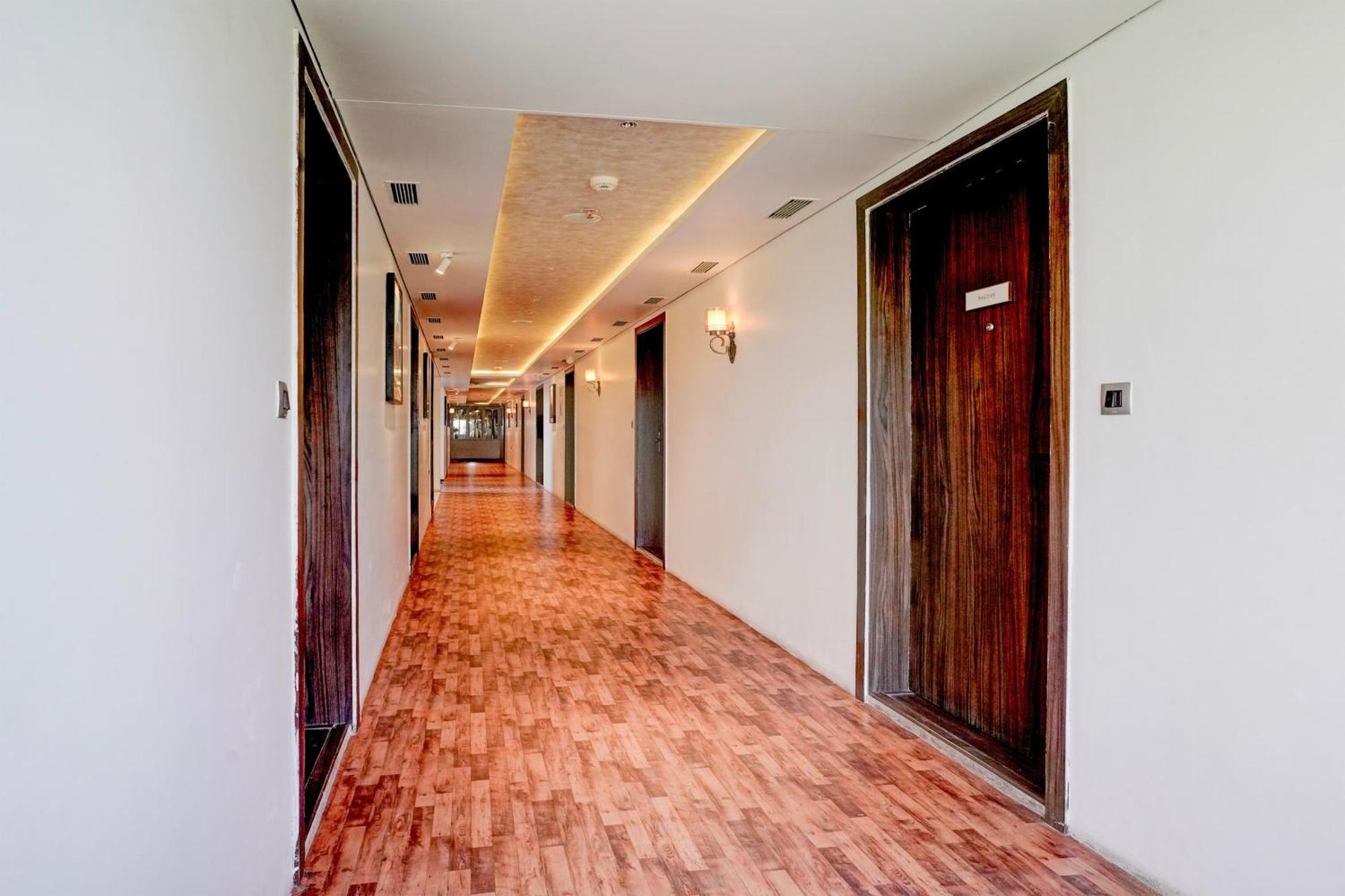 Hotel Palette Magarpatta Formerly Emerald Guestimony Pune