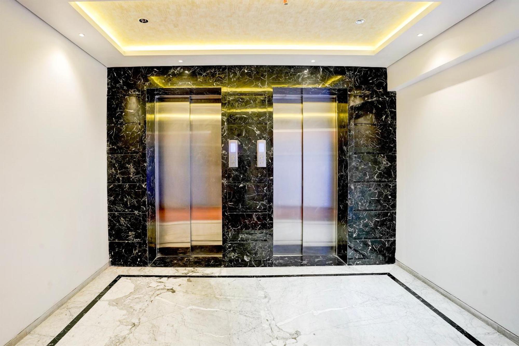 Palette Magarpatta Formerly Emerald Guestimony Hotel 5*